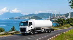 Ilustrasi Truk tangki PT Damika Buana Indonesia beroperasi sebagai distributor asam sulfat Sulawesi untuk menyuplai kebutuhan pabrik smelter secara aman.